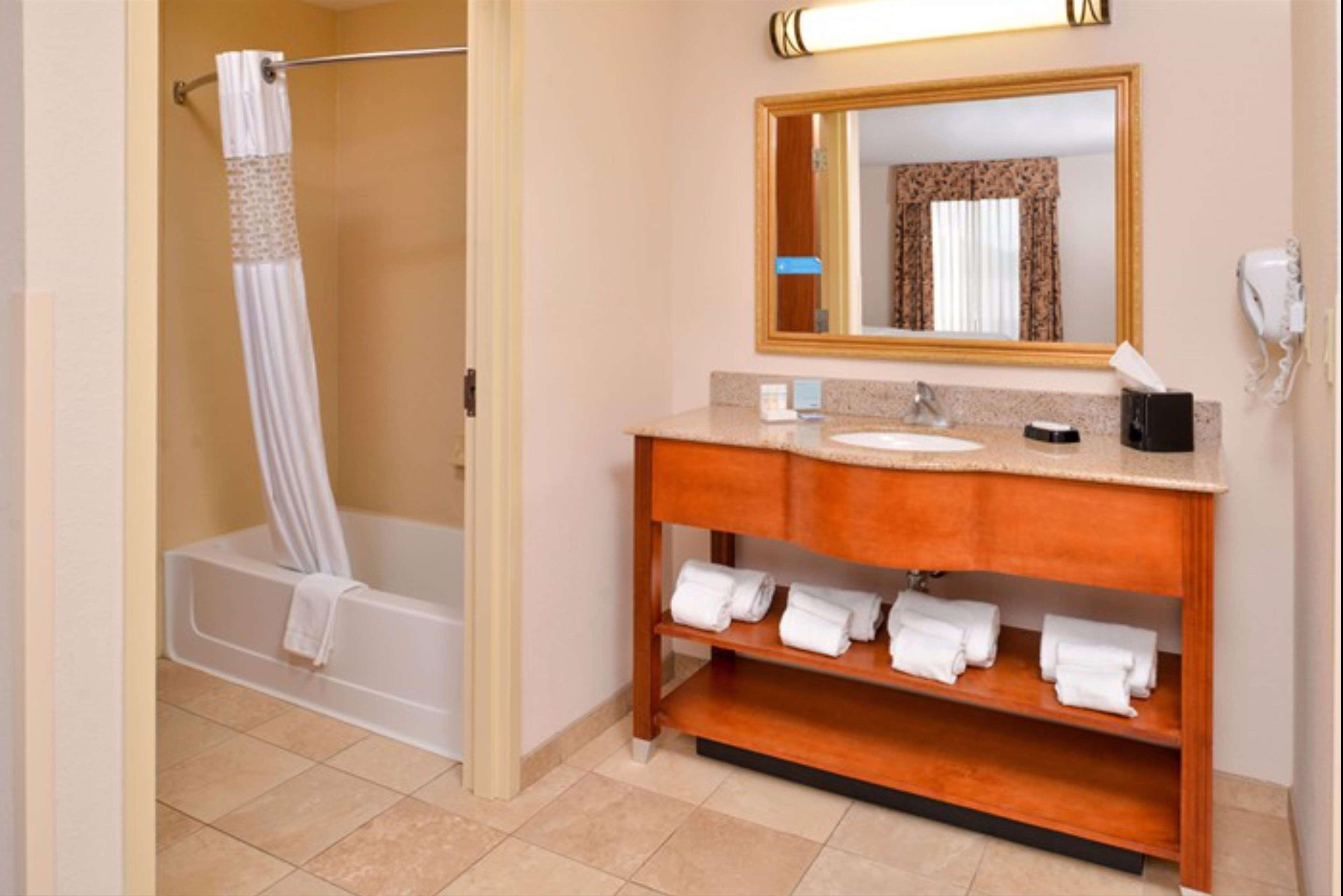 Hampton Inn & Suites Richmond Ngoại thất bức ảnh