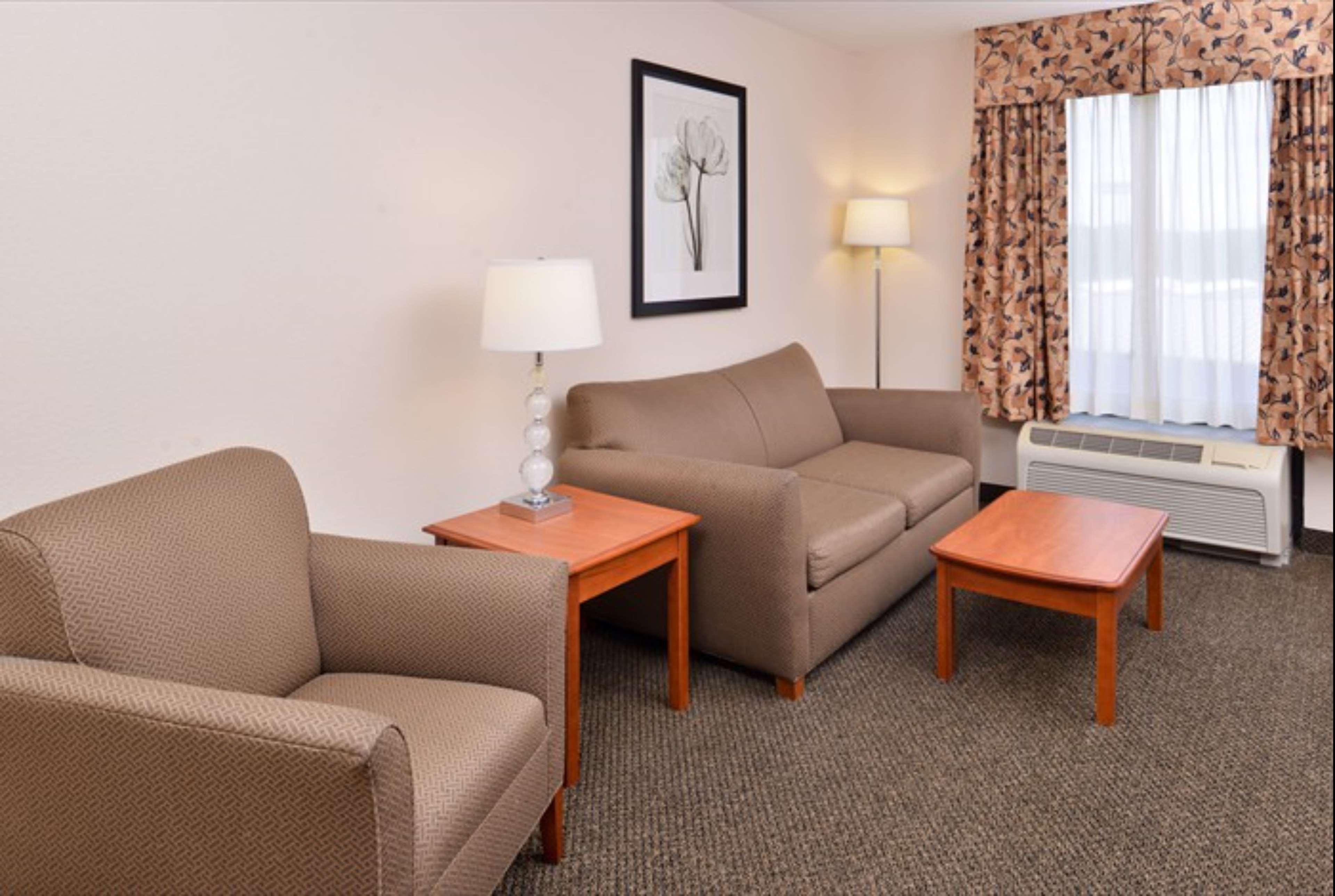 Hampton Inn & Suites Richmond Ngoại thất bức ảnh