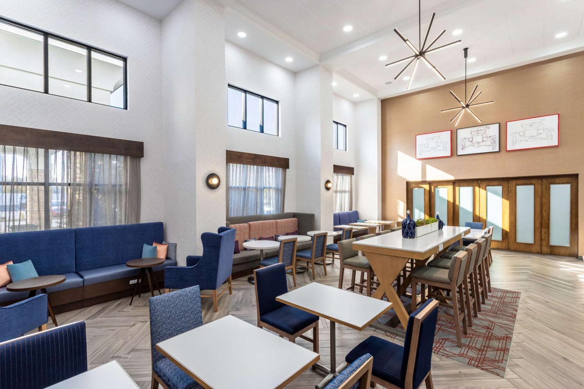Hampton Inn & Suites Richmond Ngoại thất bức ảnh